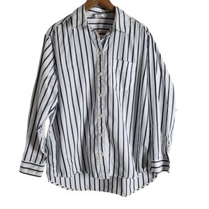 GAP Women's Black and White Striped Button Down Shirt